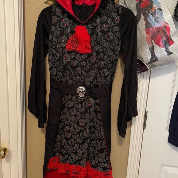 Vamperina  - Picture 1 of 16